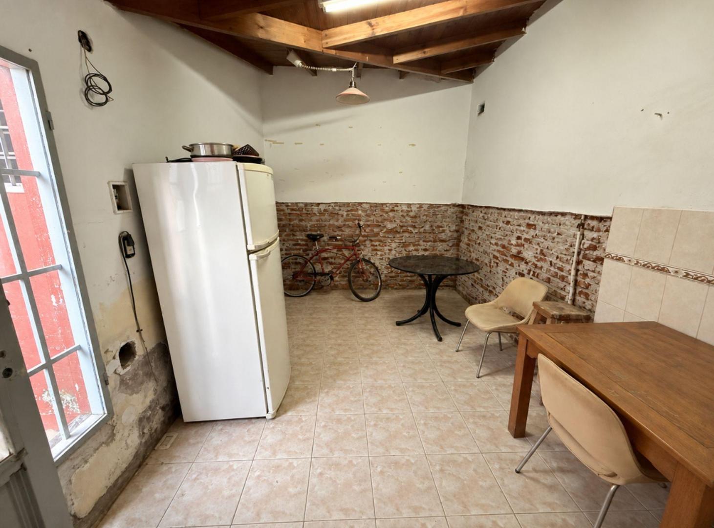 Foto de Venta ph 3 ambientes caseros patio a refaccionar, imagen 3