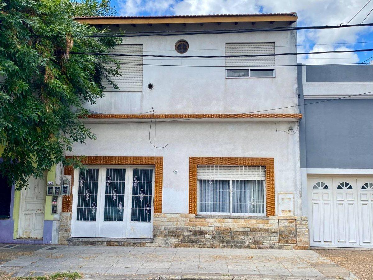 Foto de VENTA CASA 6 AMBIENTES SAENZ PEÑA MULTIFAMILIAR, imagen 3