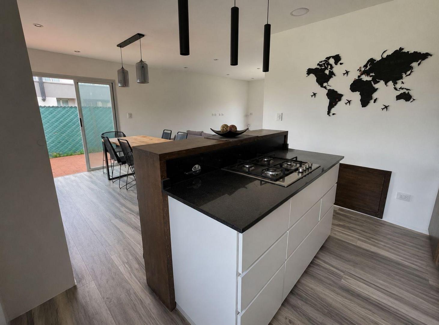 Foto de ALQUILER CASA 4 AMBIENTES BARRIO LAGUNA AZUL, imagen 3