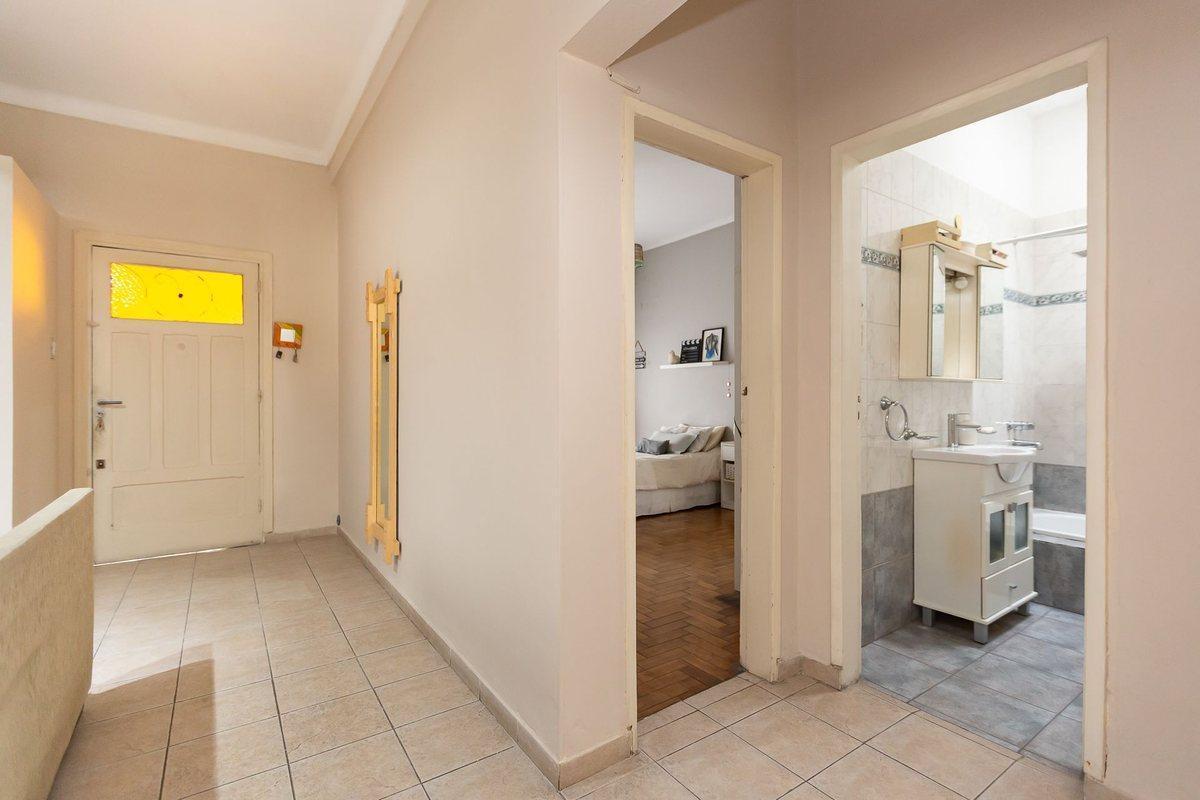 Foto de VENTA CASA 3 AMB EN CASTELAR - PERMUTA, imagen 3