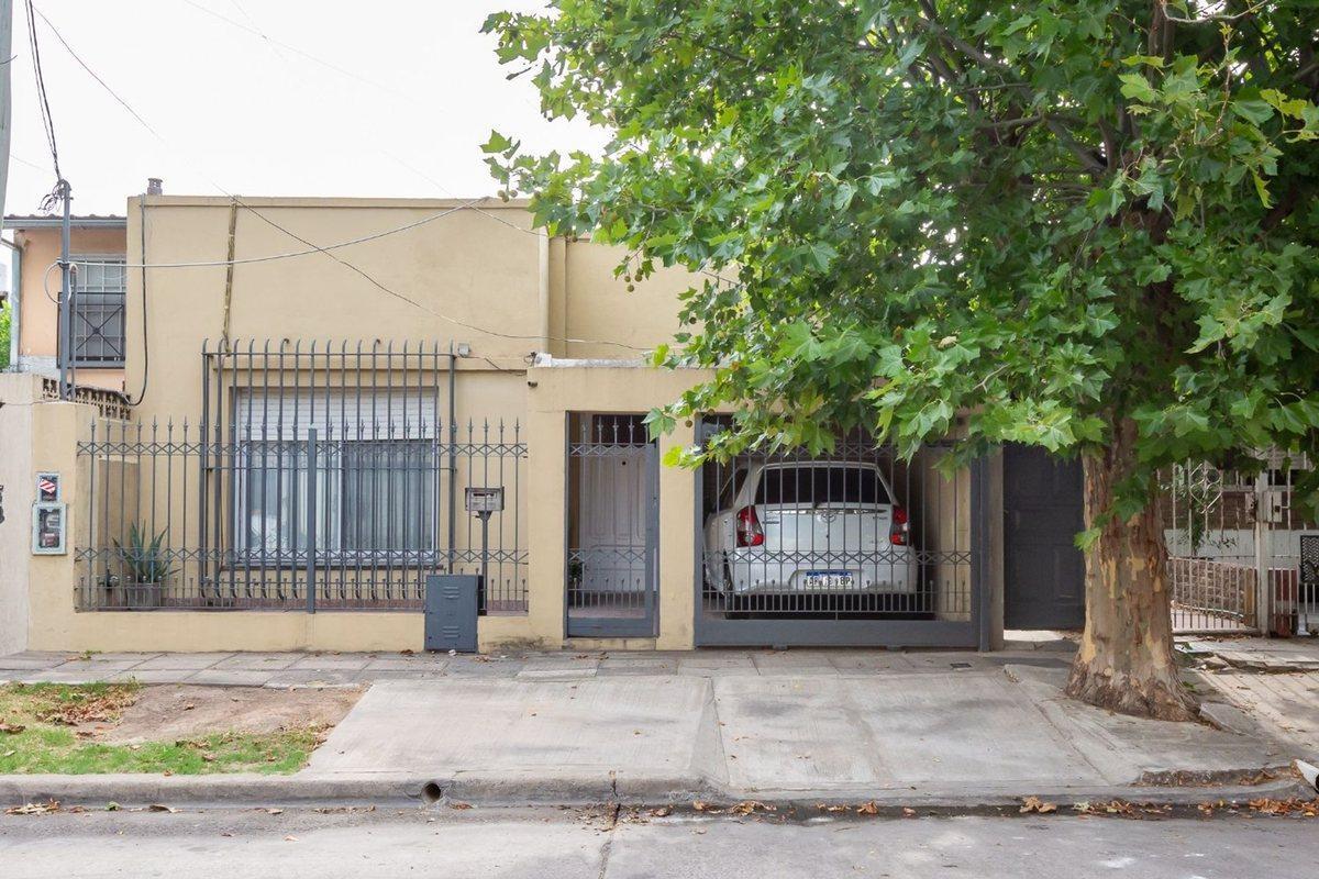 Foto de VENTA CASA 3 AMB EN CASTELAR - PERMUTA, imagen 5