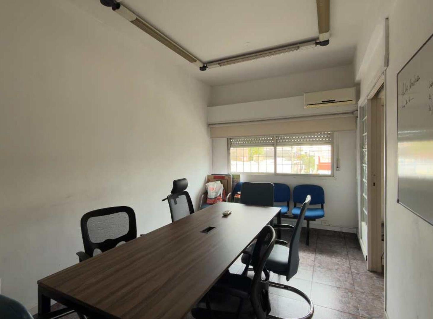 Foto de VENTA GALPON CON OFICINAS 800M CUB. EN CASEROS, imagen 2