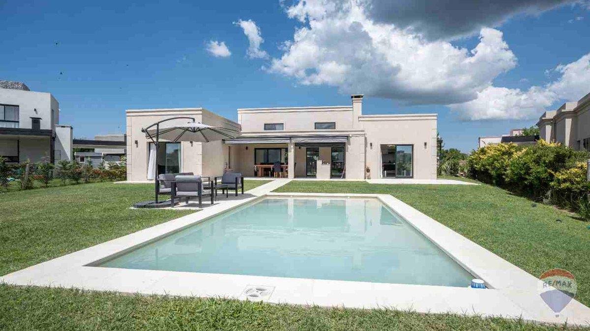 Foto de Casa en Haras Santa Maria - Barrio los Molinos, imagen 3