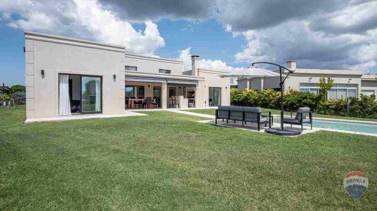 Foto de Casa en Haras Santa Maria - Barrio los Molinos, imagen 2