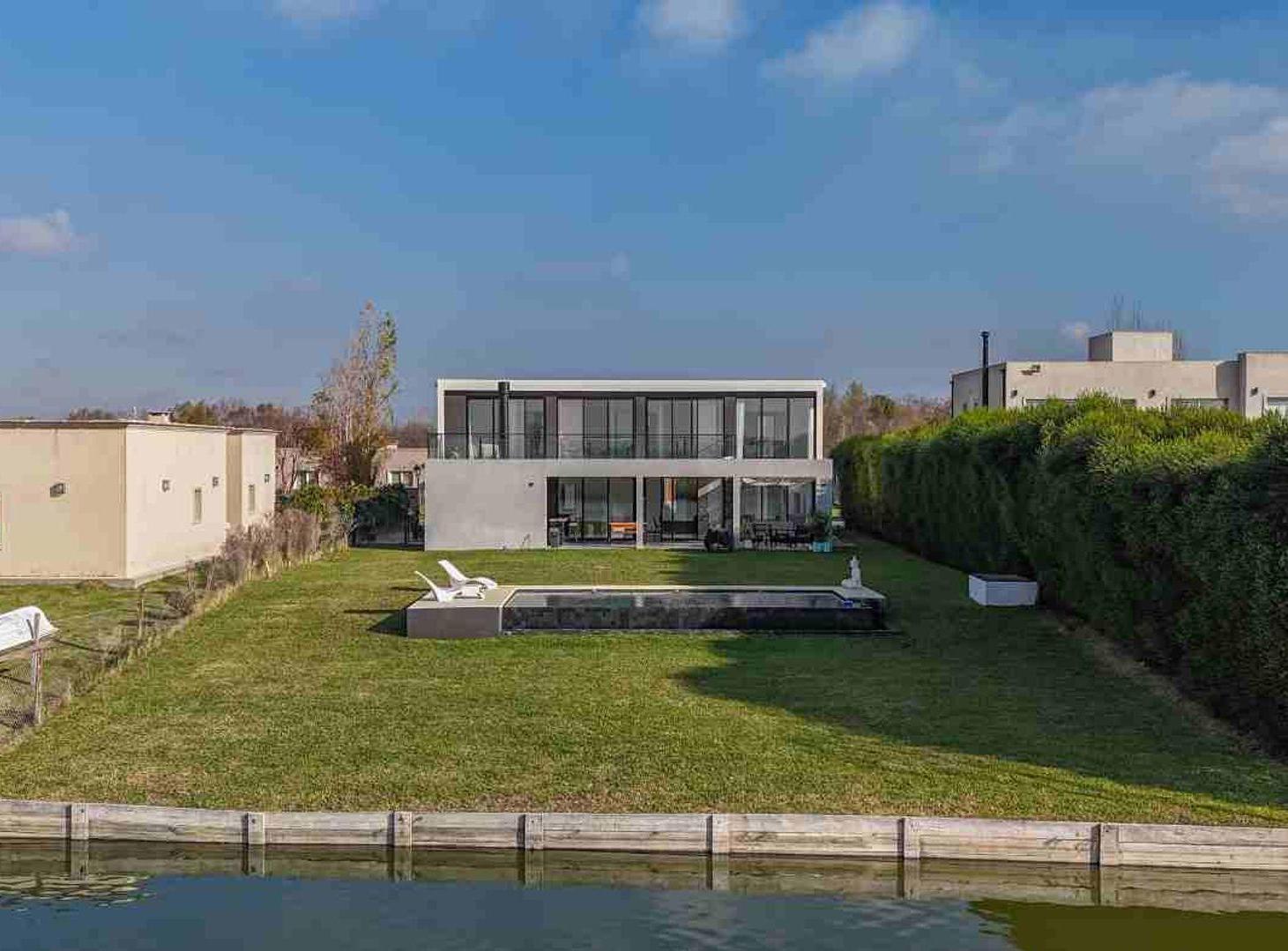 Foto de Casa con vista a la laguna - Area 11-San Sebastian, imagen 4