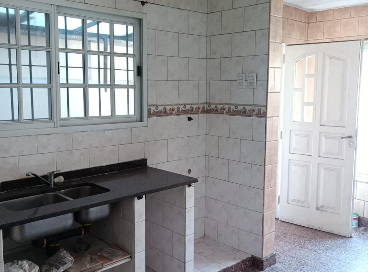 Foto de ALQUILER PH 2 AMBIENTES BILLINGHURST SAN MARTIN, imagen 2