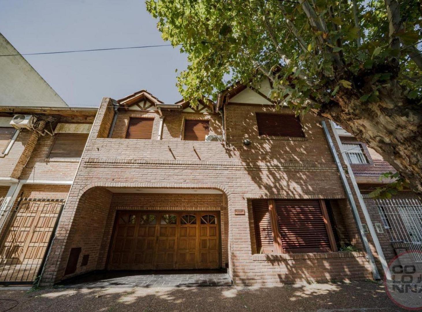 Foto de CASA 6 AMBIENTES AMPLIOS ESPACIOS Y EXCELENTE DIST, imagen 1