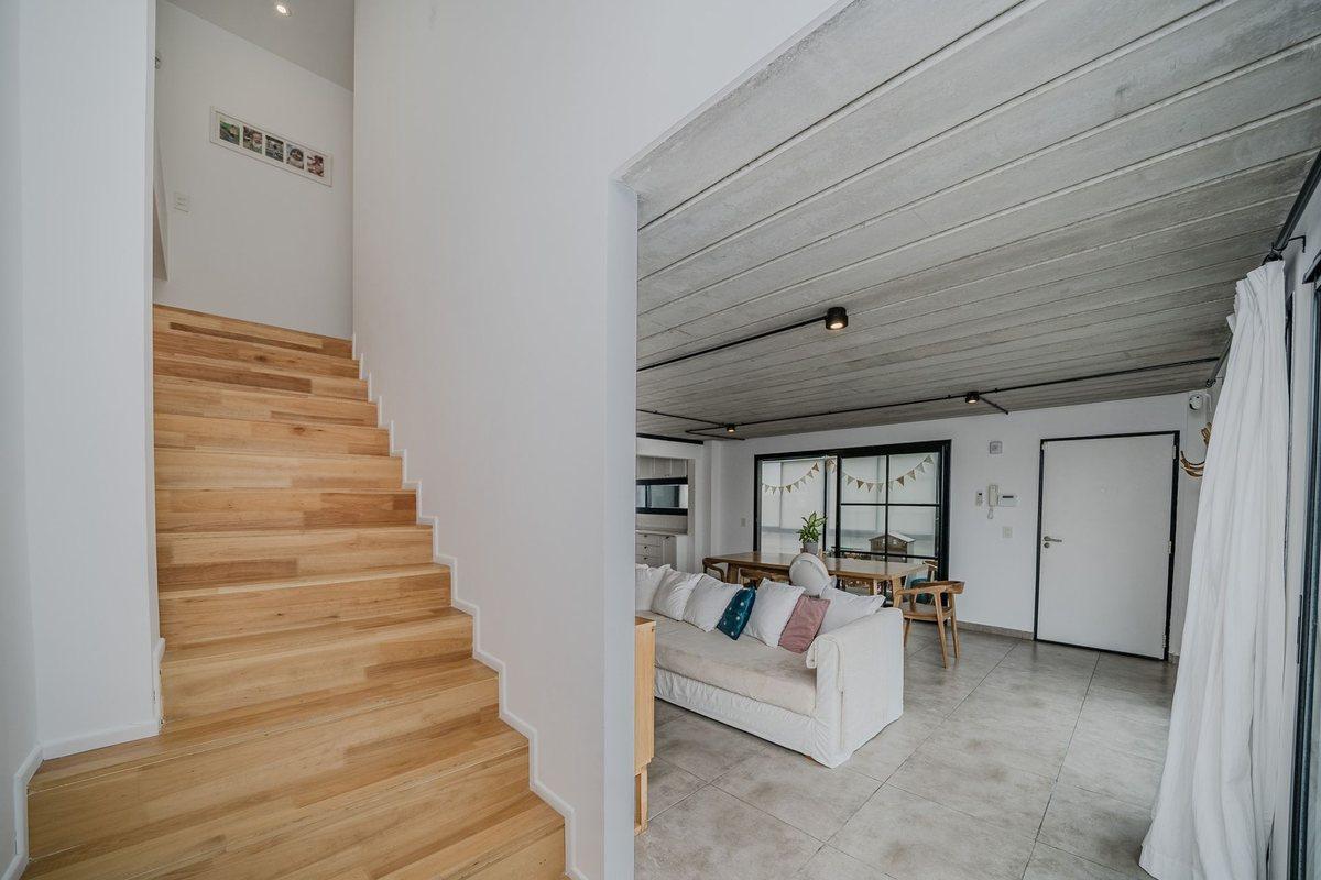Foto de VENTA DUPLEX 4 AMB C/COCHERA-TERRAZA PROPIA MUNRO, imagen 5
