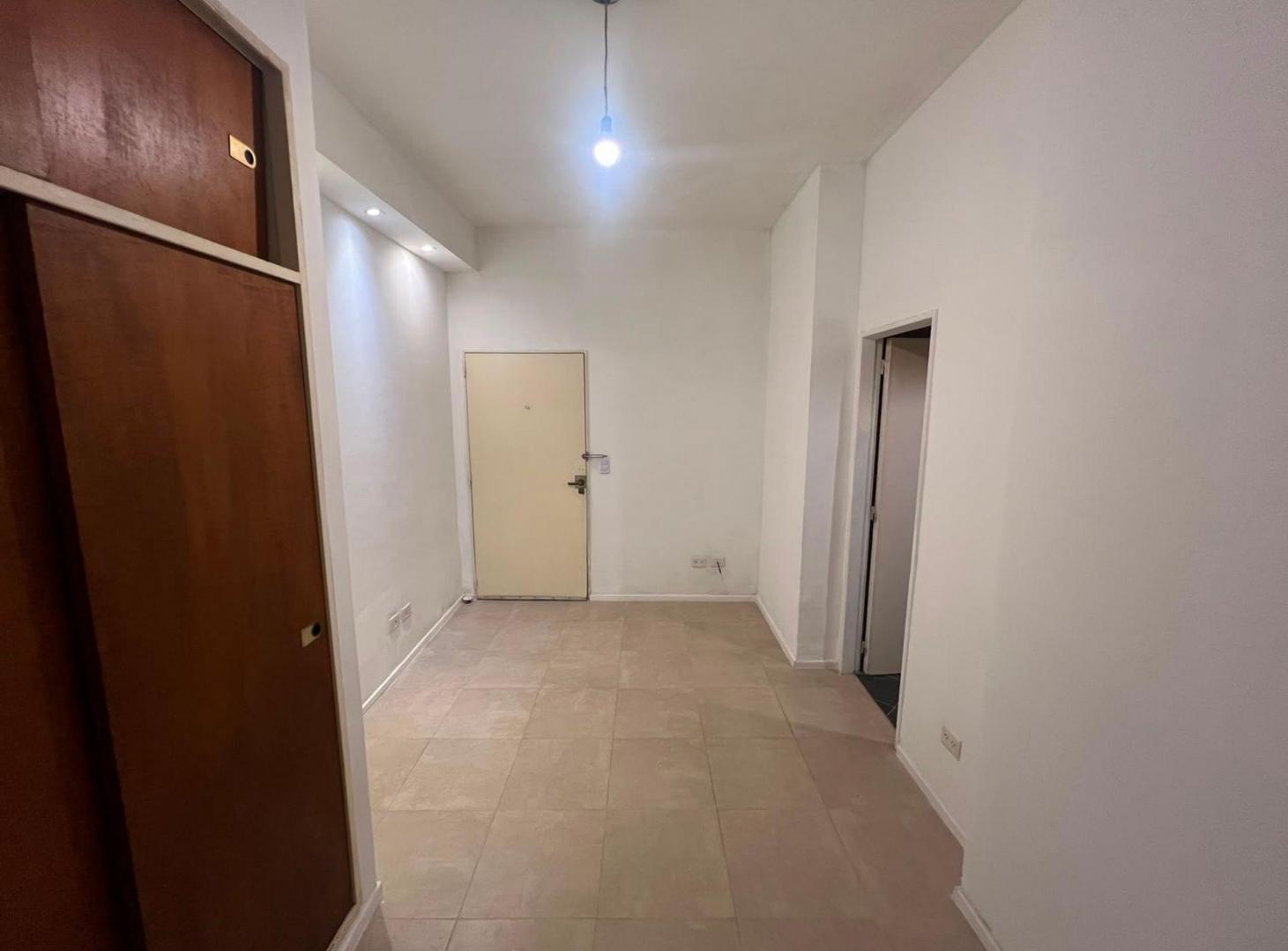 Foto de VENTA DPTO 2 AMB EN CABALLITO, imagen 4