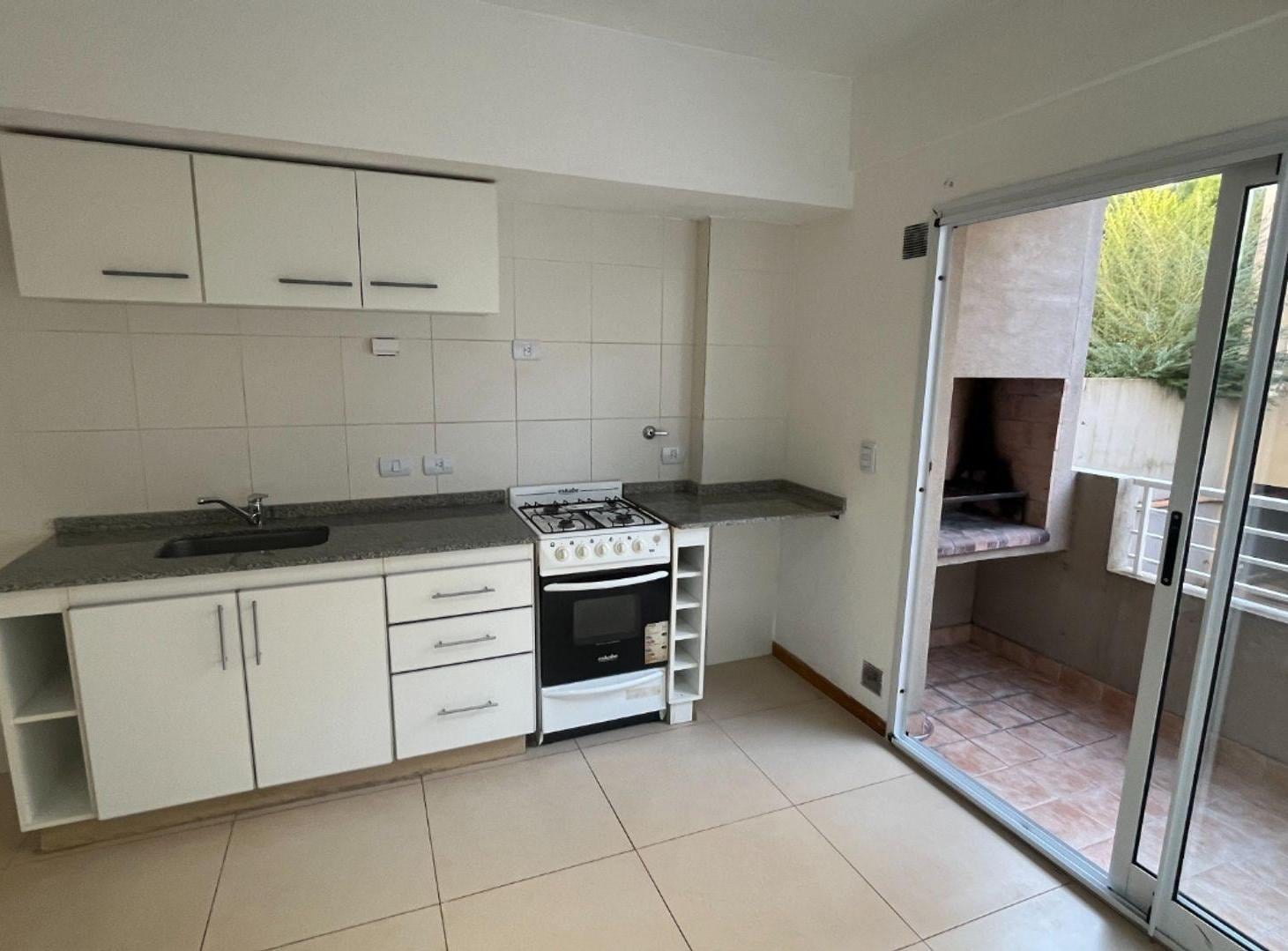 Foto de ALQUILER MONOAMBIENTE C/ BALCON PARRILLA EN DEVOTO, imagen 4