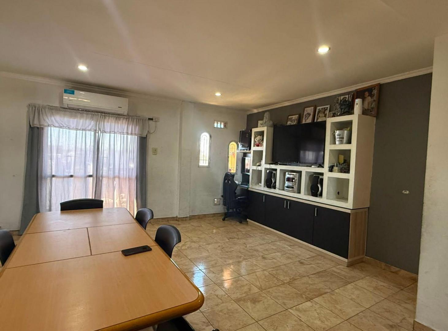 Foto de PH EN VENTA 3 AMB y 1/2 CIUDADELA, imagen 2