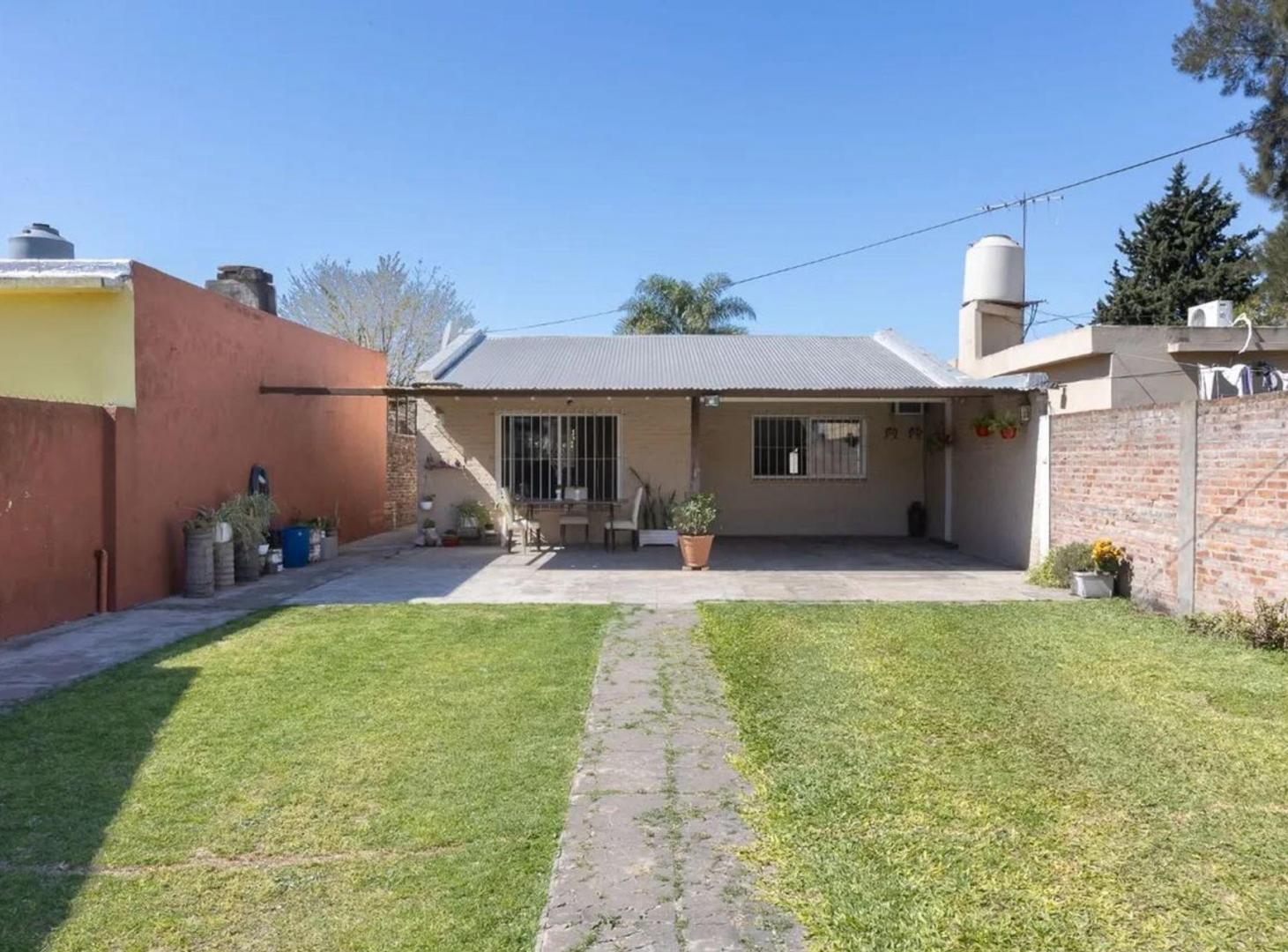 Foto de Venta casa 3 amb con parque - El Palomar, imagen 2