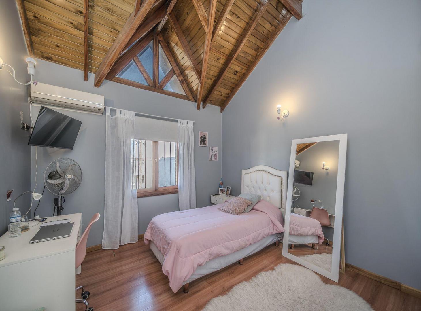 Foto de Casa en Venta 5 ambientes, Merlo Centro, imagen 4