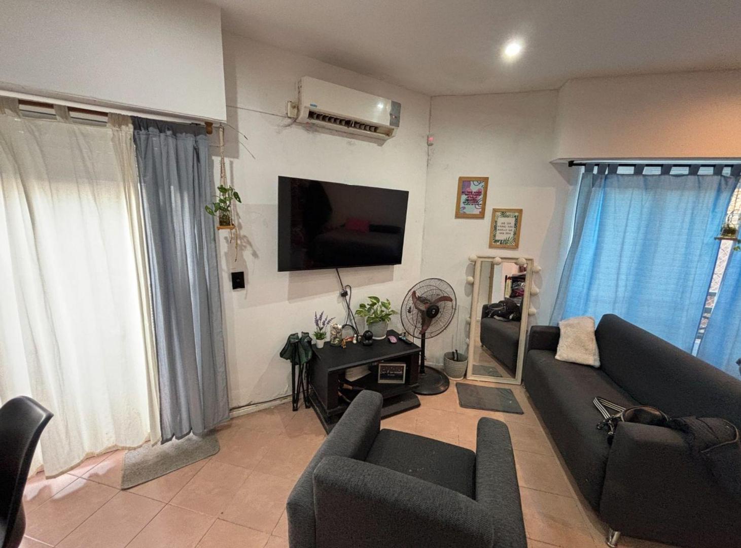 Foto de DEPARTAMENTO 2 AMBIENTES PARQUE SAAVEDRA- FINANCIA, imagen 1