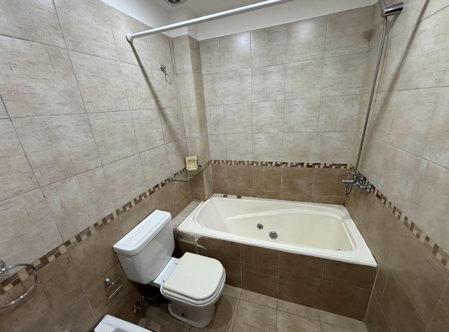 Foto de DEPARTAMENTO 2 AMBIENTES PARQUE SAAVEDRA- FINANCIA, imagen 5