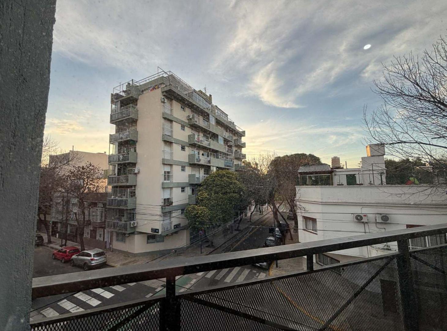 Foto de DEPARTAMENTO 2 AMBIENTES PARQUE SAAVEDRA- FINANCIA, imagen 3