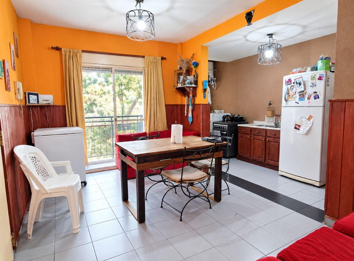Foto de VENTA DEPTO 4 AMB CON BALCON VILLA TESEI, imagen 1