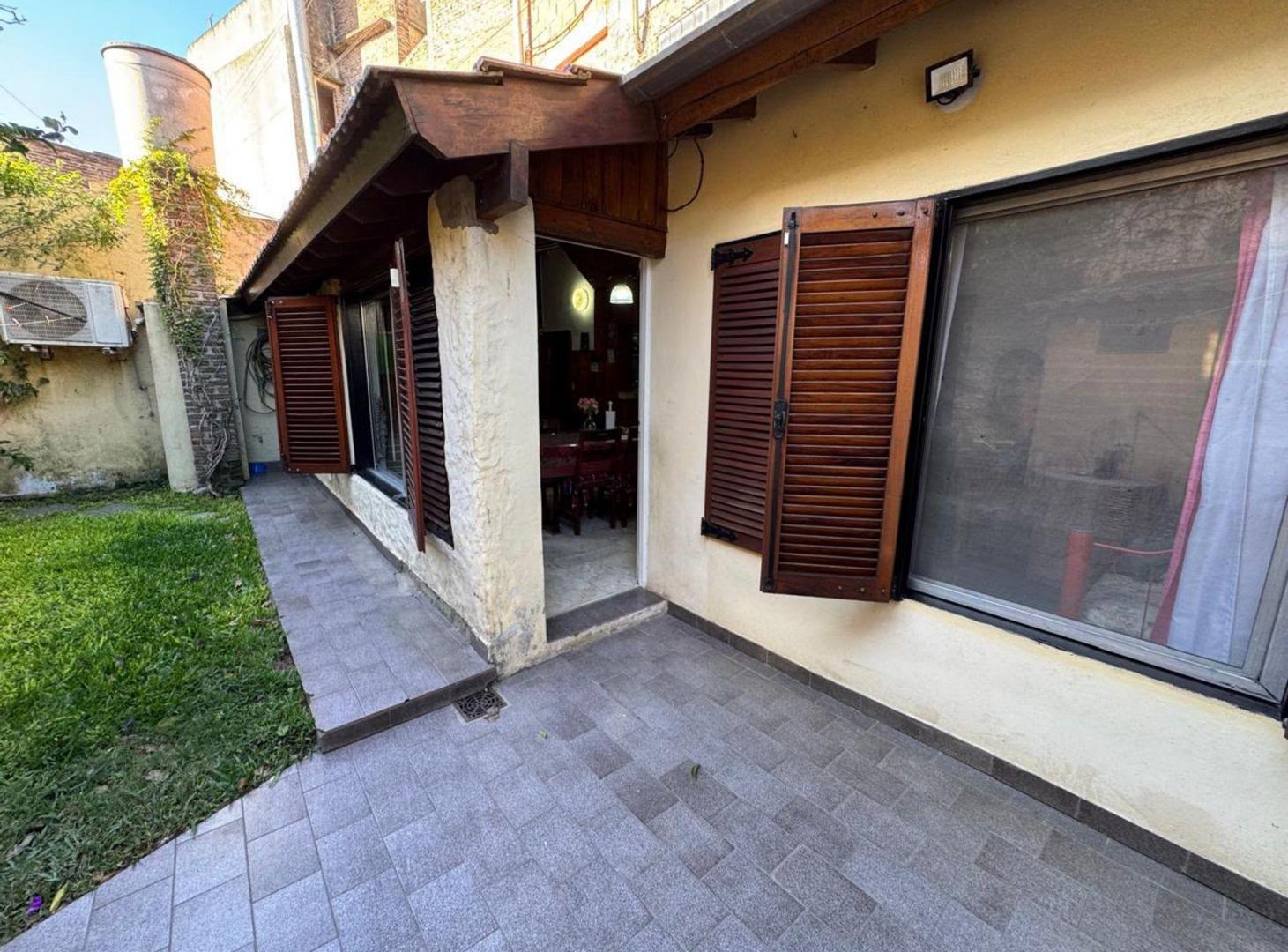 Foto de VENTA PH 4 AMB CON COCHERA EN CASEROS APTO CRÉDITO, imagen 3