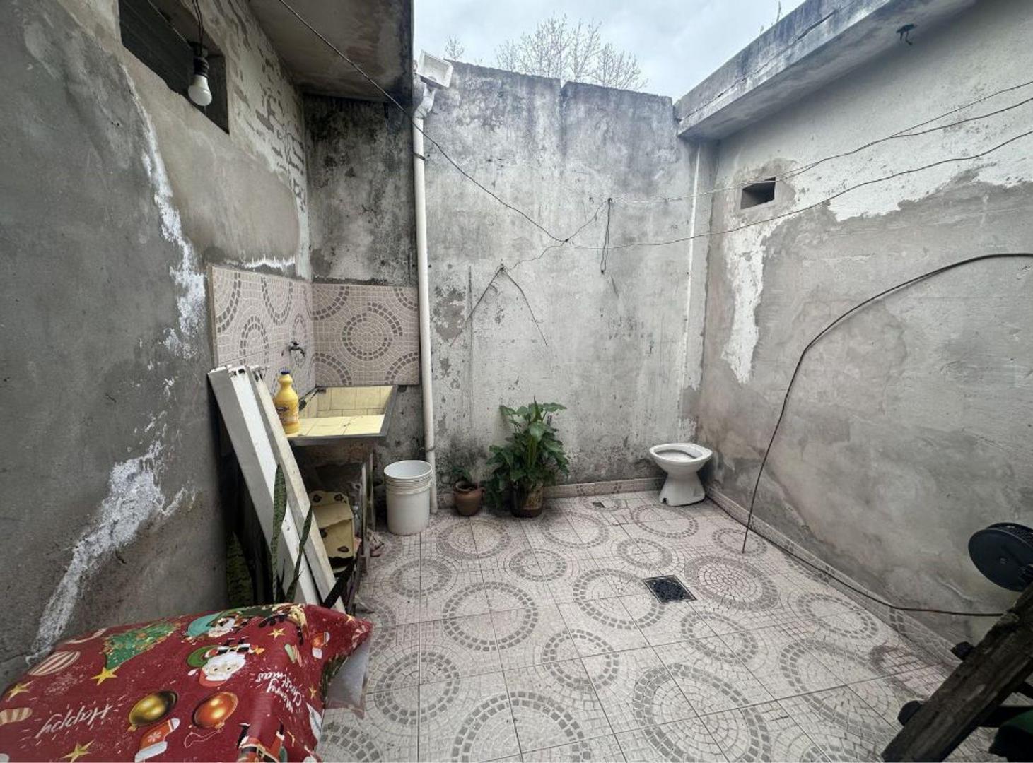 Foto de CASA 3 AMB + DPTO 2 AMB-LAFERRERE-MULTIFAMILIAR, imagen 3