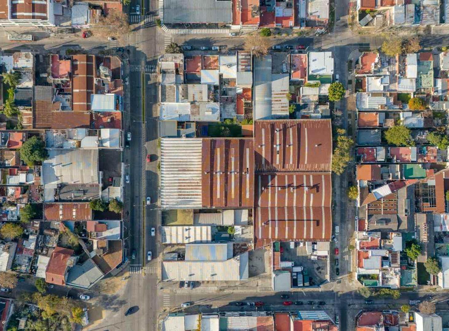 Foto de VENTA GRAN GALPON INDUSTRIAL 2700 M2 CIUDADELA, imagen 2