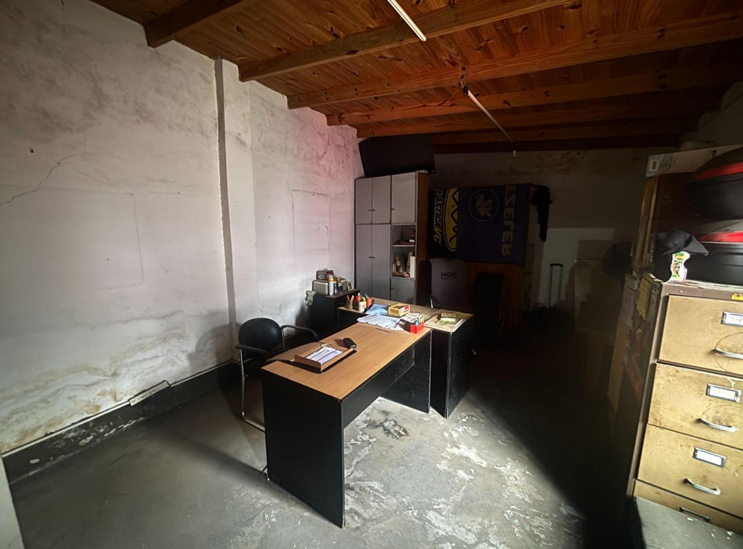 Foto de VENTA CASA/CONSULTORIO Y LOCAL CASEROS 340M2 LOTE, imagen 3