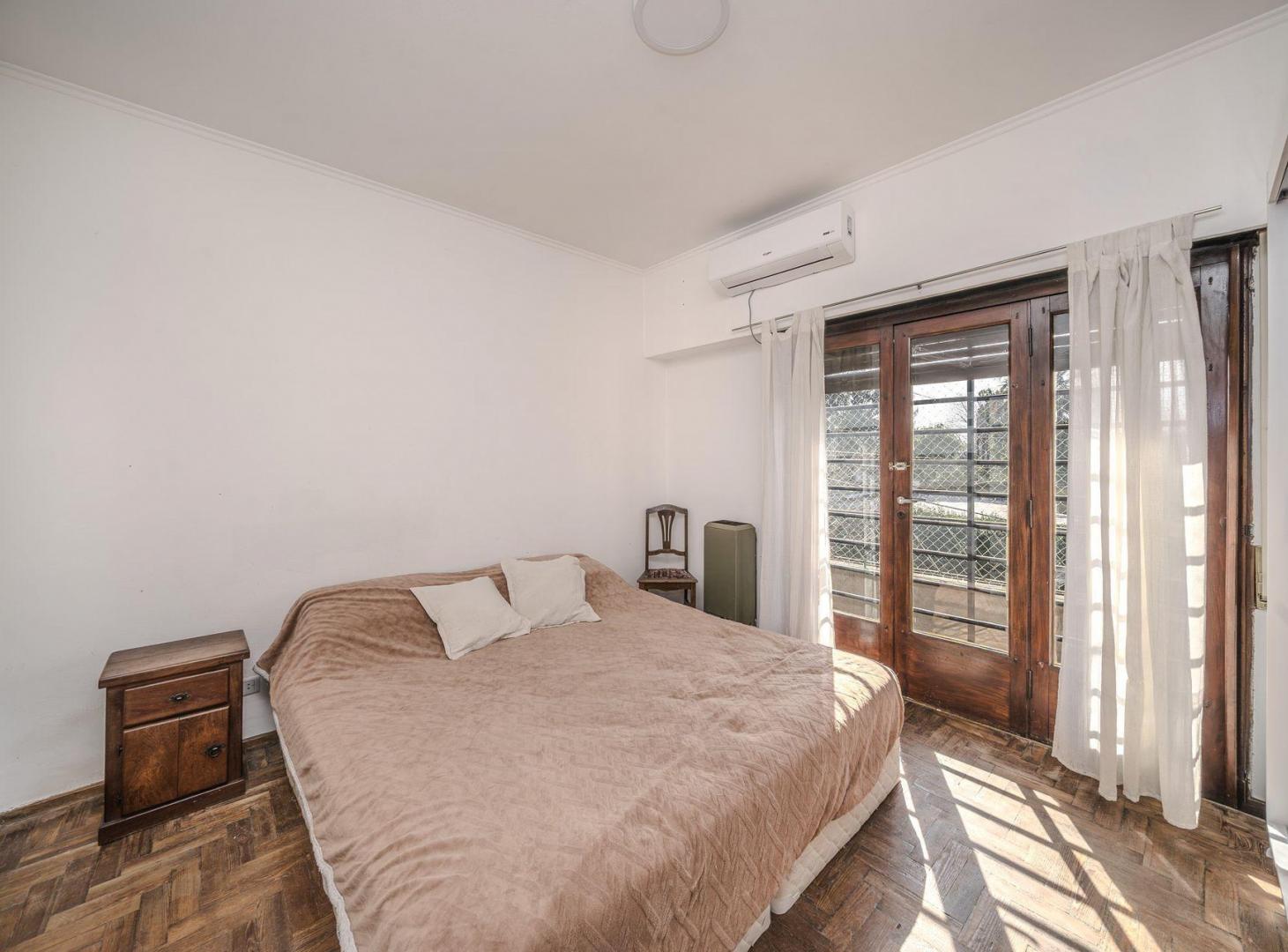 Foto de VENTA PH en MERLO CON COCHERA PATIO Y QUINCHO, imagen 1
