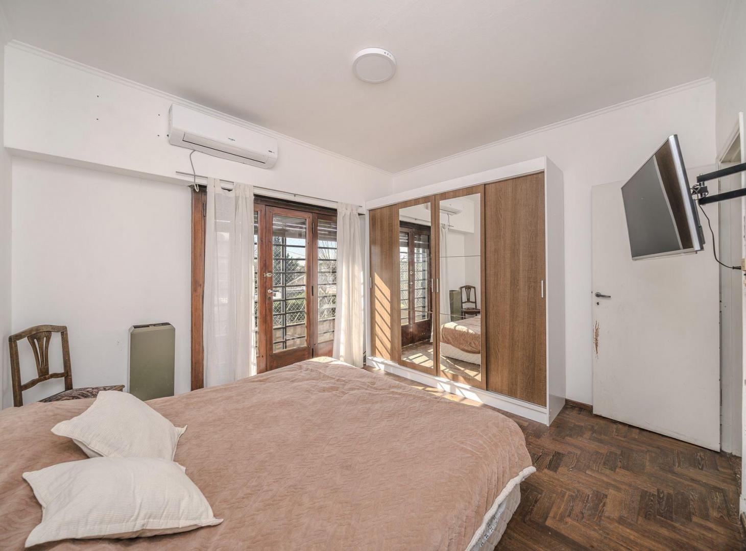 Foto de VENTA PH en MERLO CON COCHERA PATIO Y QUINCHO, imagen 4