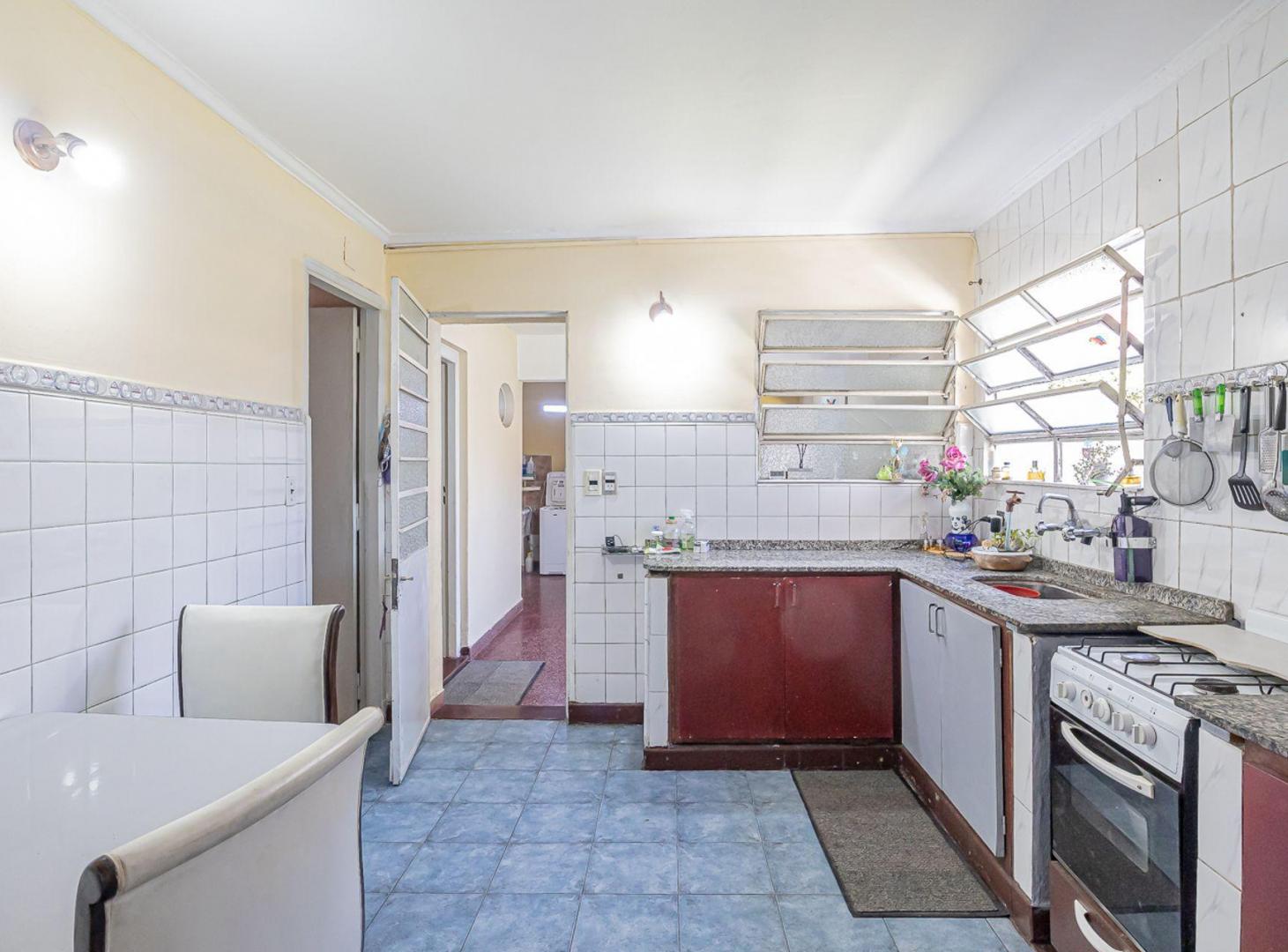 Foto de CASA 5 AMBIENTES EN MARTINEZ PERMUTA FINANCIA, imagen 2