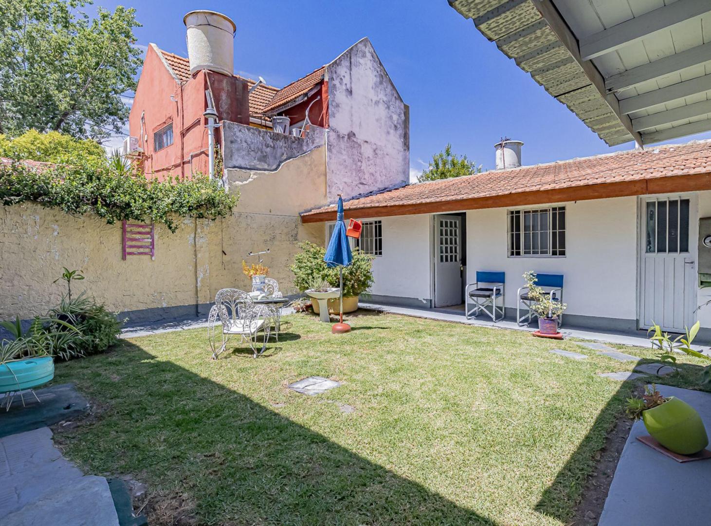 Foto de CASA 5 AMBIENTES EN MARTINEZ PERMUTA FINANCIA, imagen 1