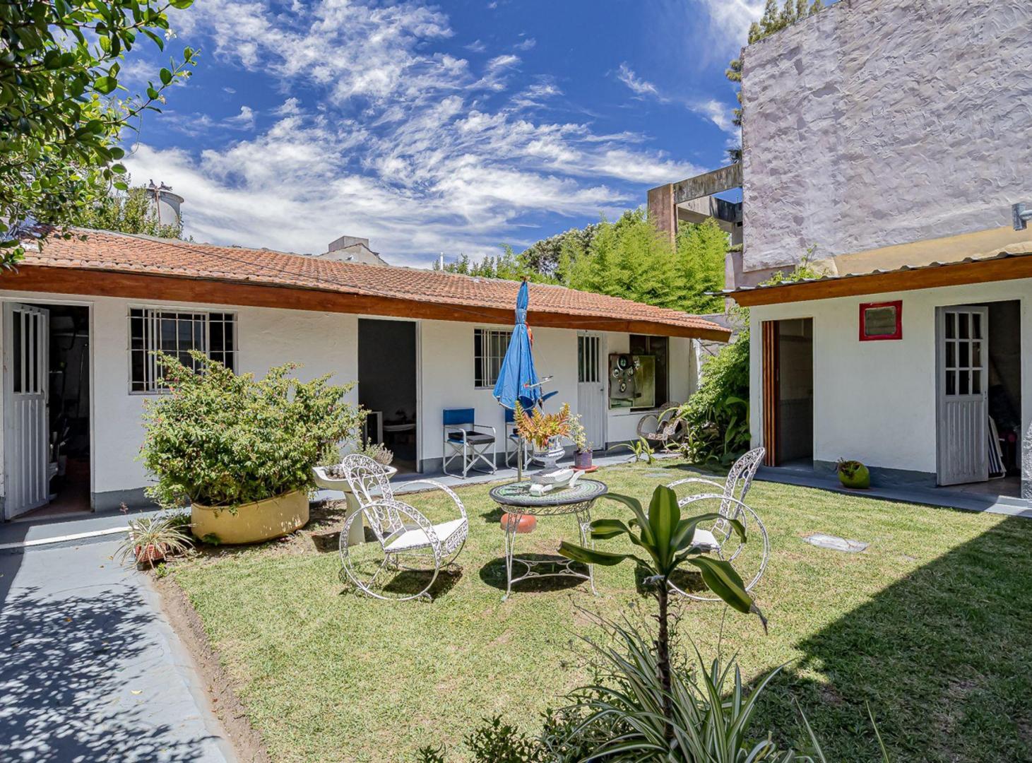 Foto de CASA 5 AMBIENTES EN MARTINEZ PERMUTA FINANCIA, imagen 4