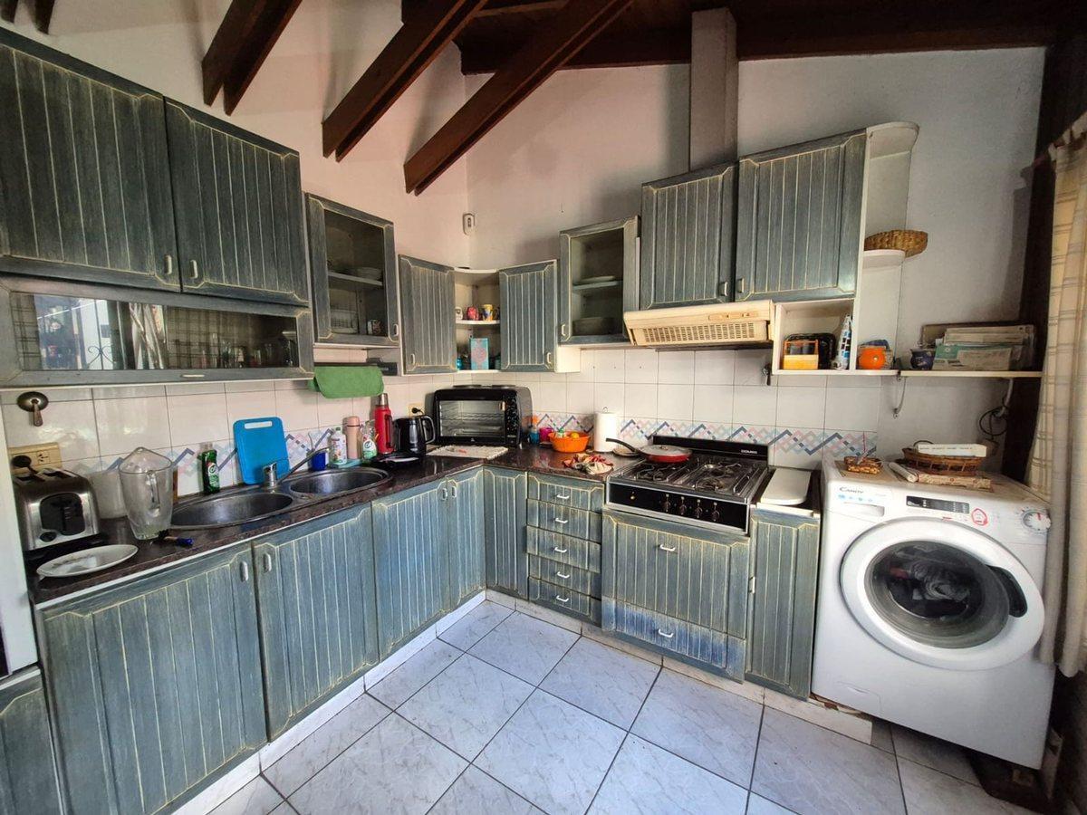 Foto de VENTA CASA MULTIFAMILIAR 4 AMB HURLINGHAM COCHERA, imagen 5