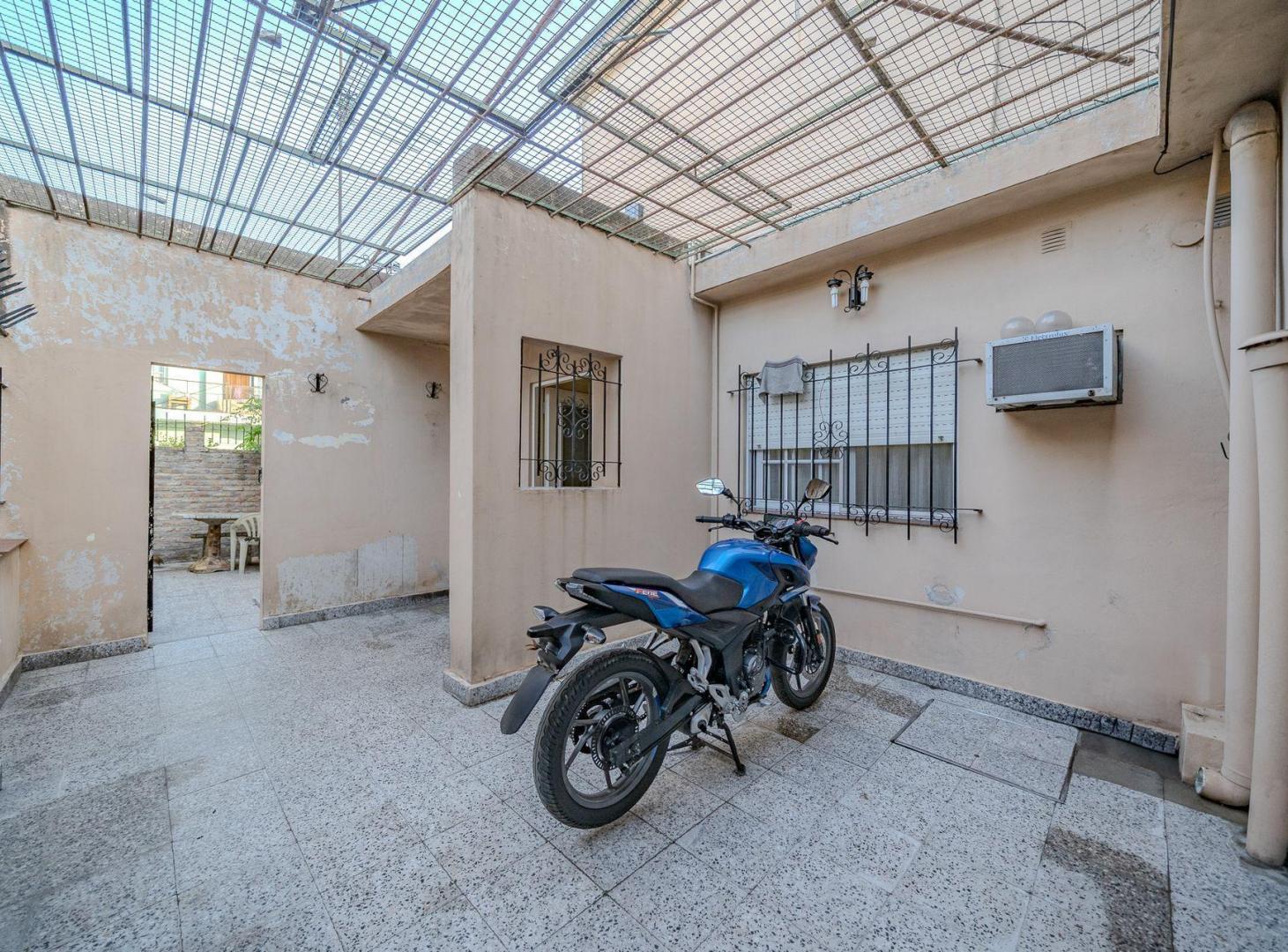 Foto de VENTA PH 3 AMB LAFERRERE APTO CREDITO FINANCIA, imagen 1