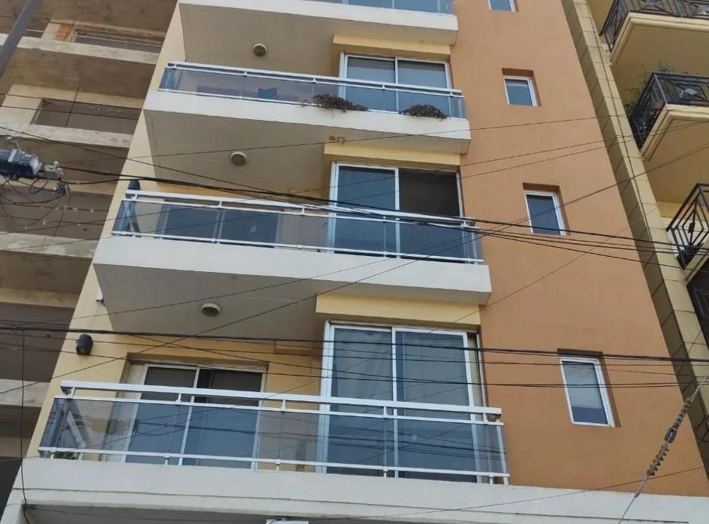 Foto de VENTA DEPTO EN DUPLEX 3 AMBIENTES-PATIO-CON RENTA, imagen 2