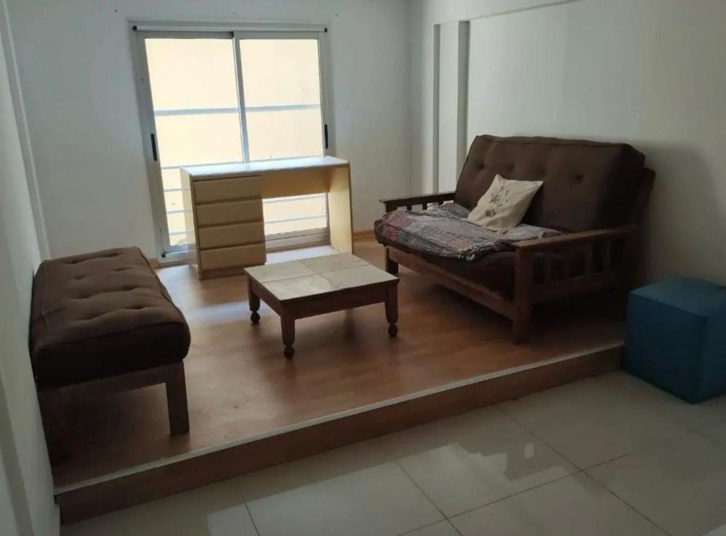 Foto de VENTA DEPTO EN DUPLEX 3 AMBIENTES-PATIO-CON RENTA, imagen 1