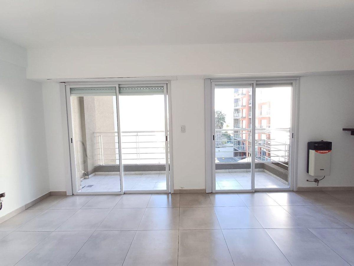 Foto de ALQUILER DE DEPTO MONOAMBIENTE - BALCON -MORON, imagen 3