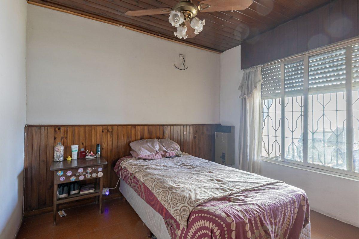 Foto de CASA 4 AMB HURLINGHAM CON PARQUE Y PILETA, imagen 5
