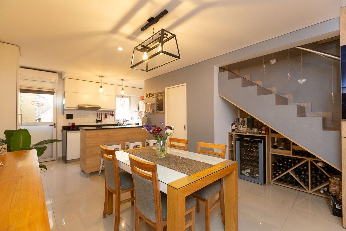 Foto de VENTA DPTO TRIPLEX 4 AMB EN MORON - PERMUTA, imagen 3