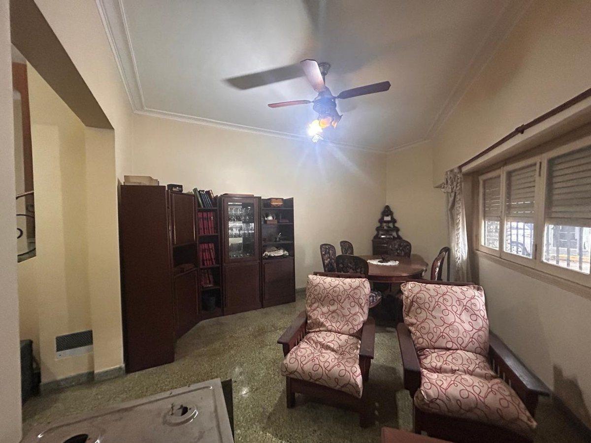 Foto de VENTA CASA 5 AMB COCHERA/PATIO/TERRAZA Z/BARRACAS., imagen 3