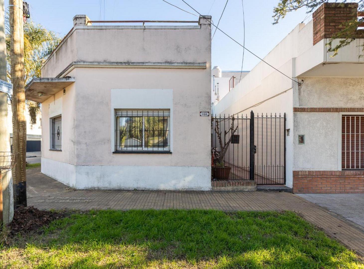 Foto de CASA 4AMB PARA INVERTIR HAEDO -PERMUTA, imagen 1