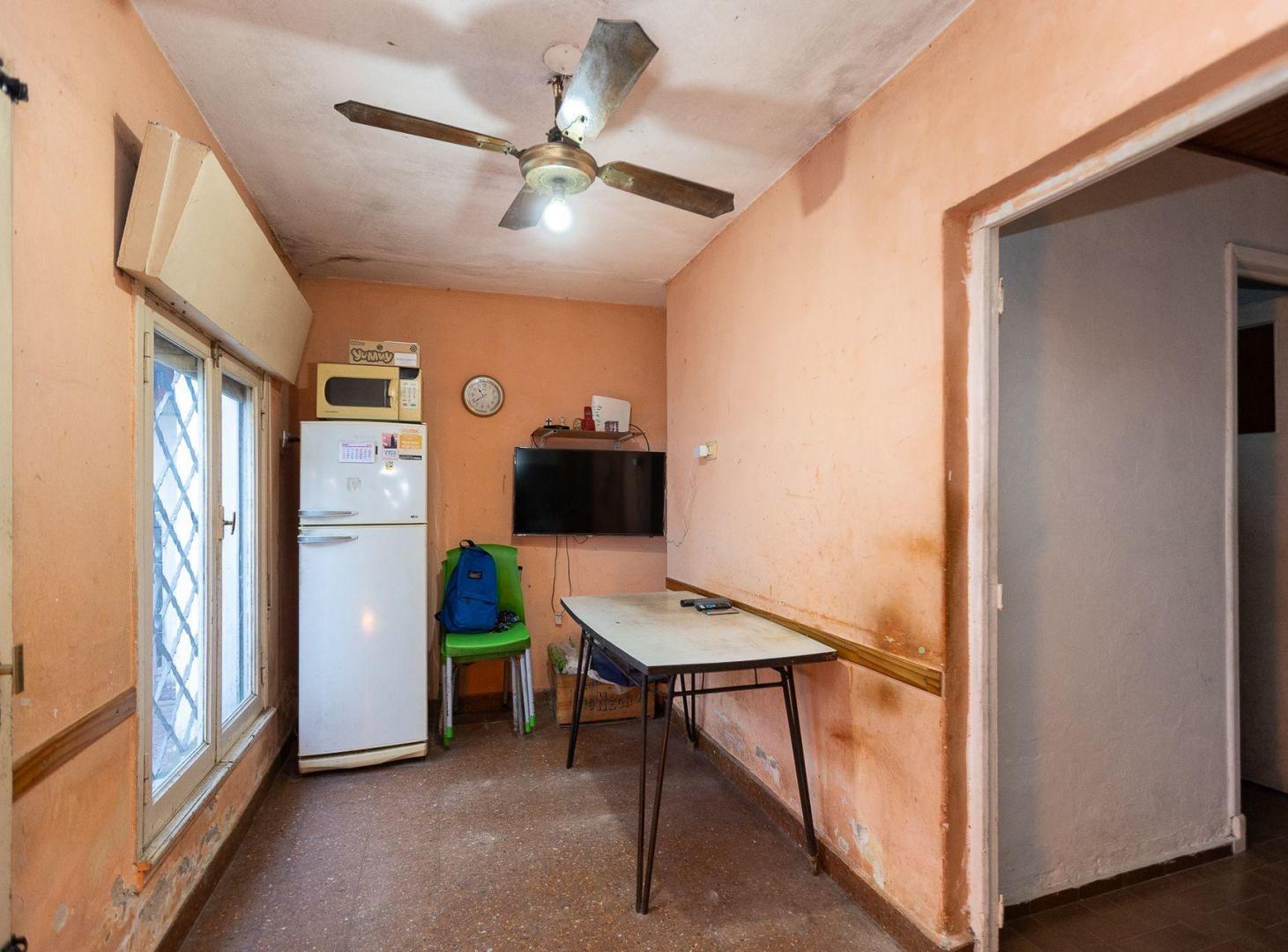 Foto de CASA 4AMB PARA INVERTIR HAEDO -PERMUTA, imagen 3