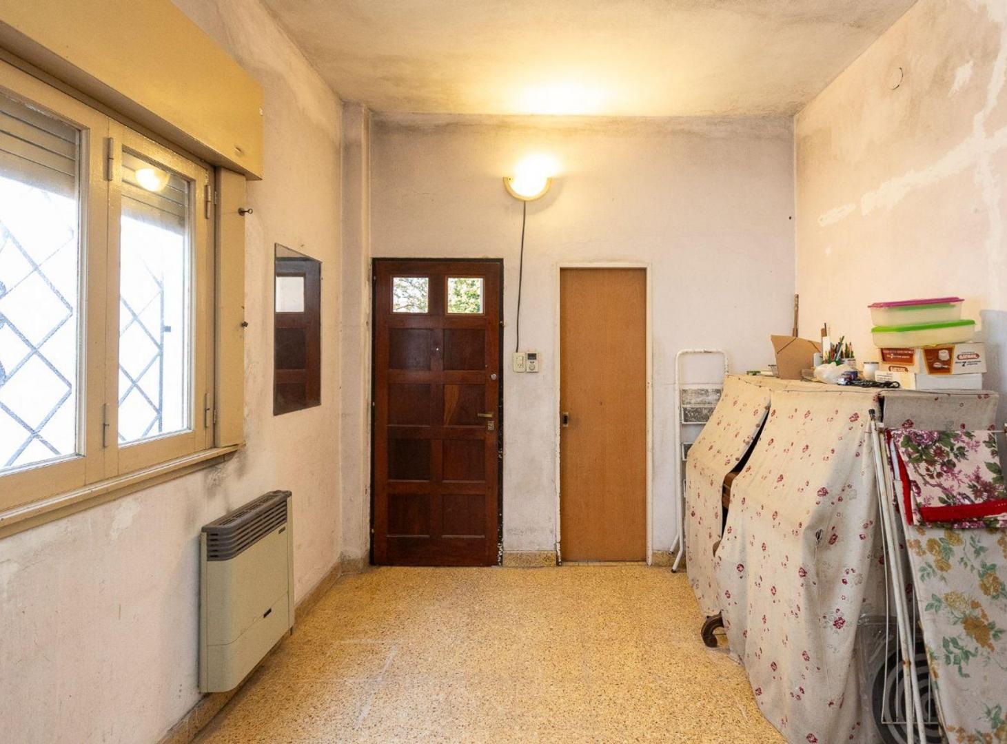 Foto de CASA 4AMB PARA INVERTIR HAEDO -PERMUTA, imagen 4