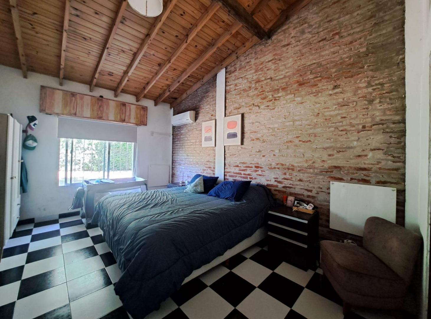 Foto de VENTA CASA QUINTA EN LOTE DE 420M2 - PASO DEL REY, imagen 1