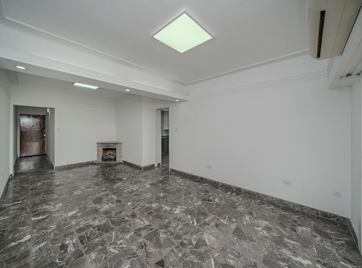 Foto de DEPTO 4 AMBIENTES CON BALCON - PARQUE CHACABUCO, imagen 5