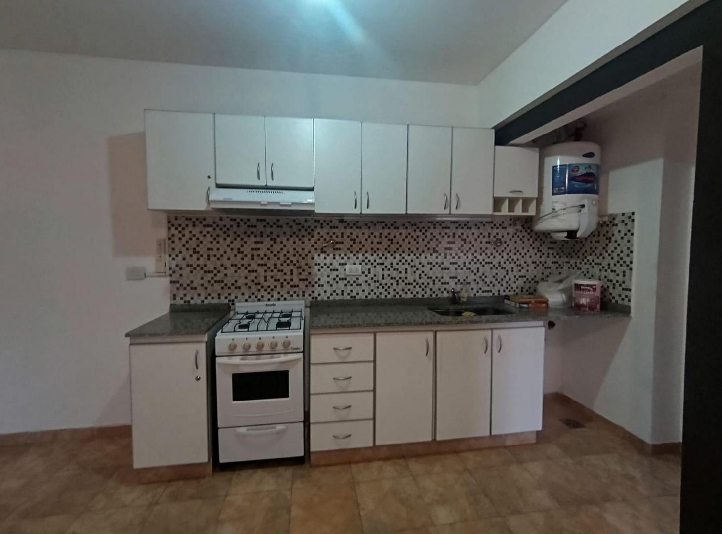 Foto de VENTA DEP. 2 AMB BALCON AL FRENTE PALOMAR PERMUTA, imagen 5