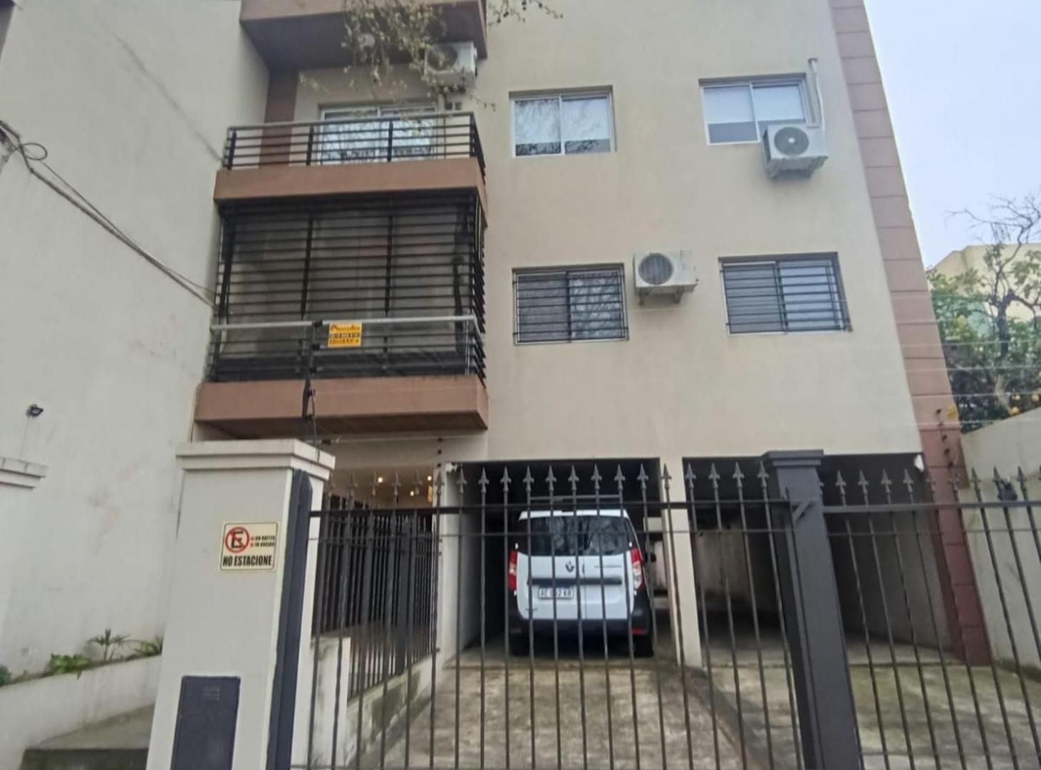 Foto de VENTA DEP. 2 AMB BALCON AL FRENTE PALOMAR PERMUTA, imagen 2