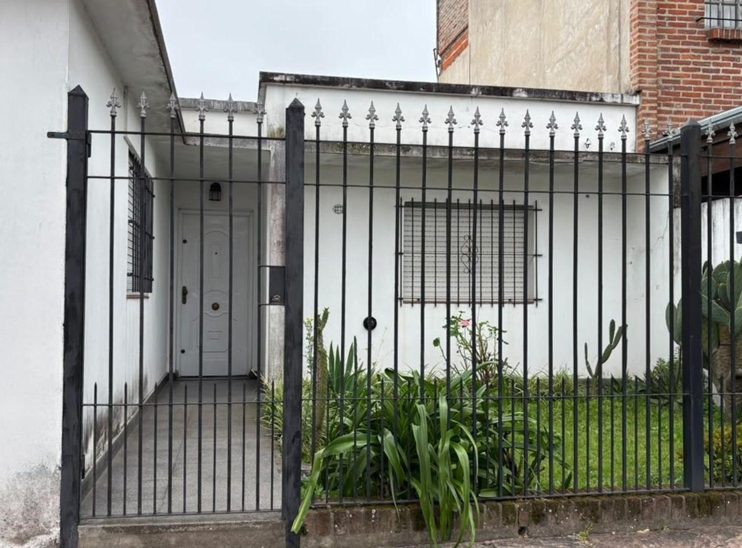 Foto de Alquiler Casa 3Amb S.Miguel-COCHERA PARQUE JARDIN, imagen 1