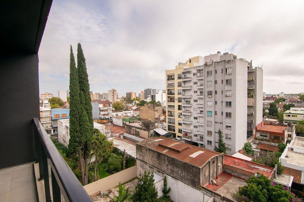 Foto de VENTA DEPTO 2 AMB CASEROS CENTRO BALCON ESTRENAR, imagen 3