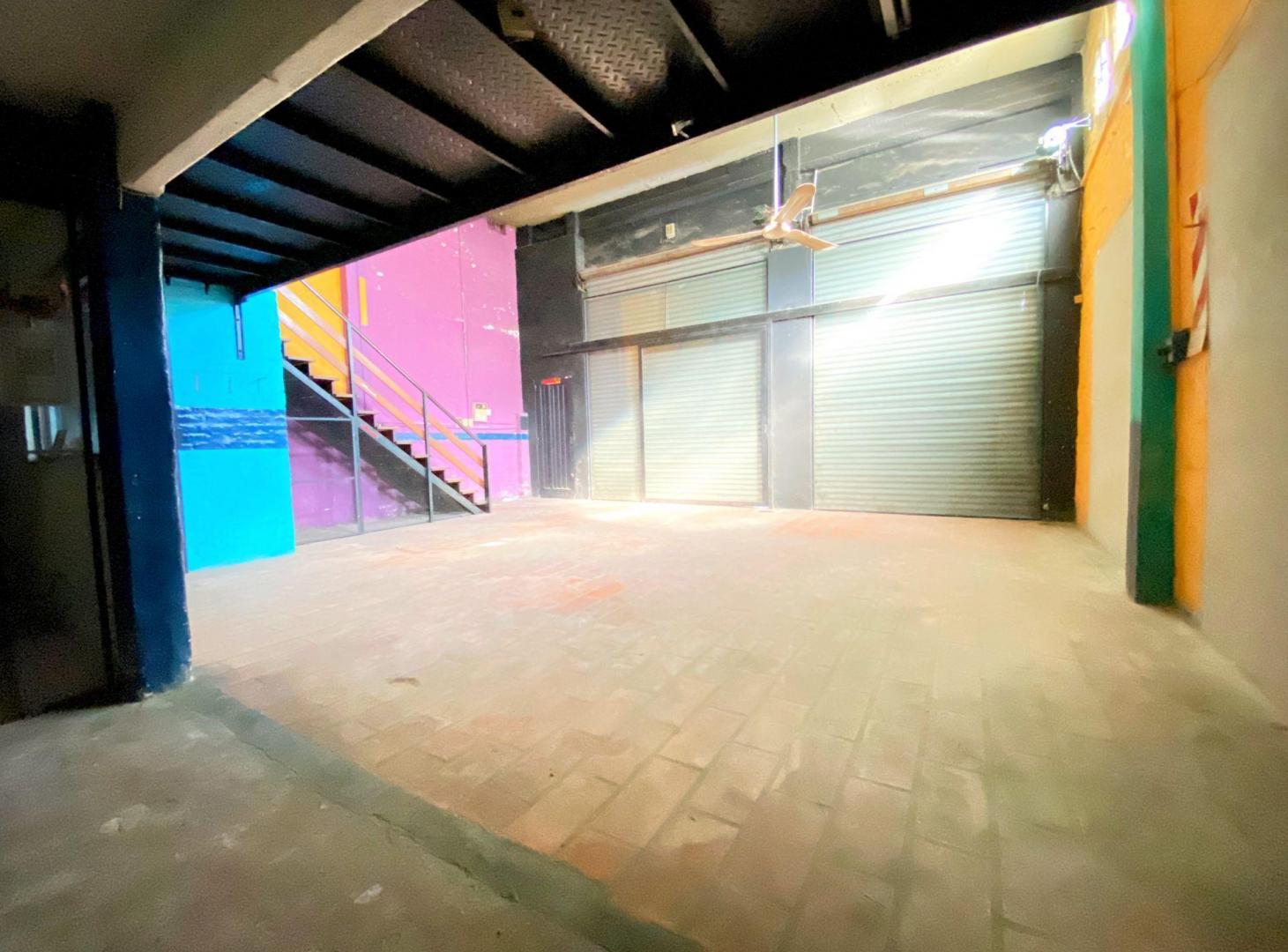 Foto de VENTA LOCAL EN BELLA VISTA - PERMUTA, imagen 5