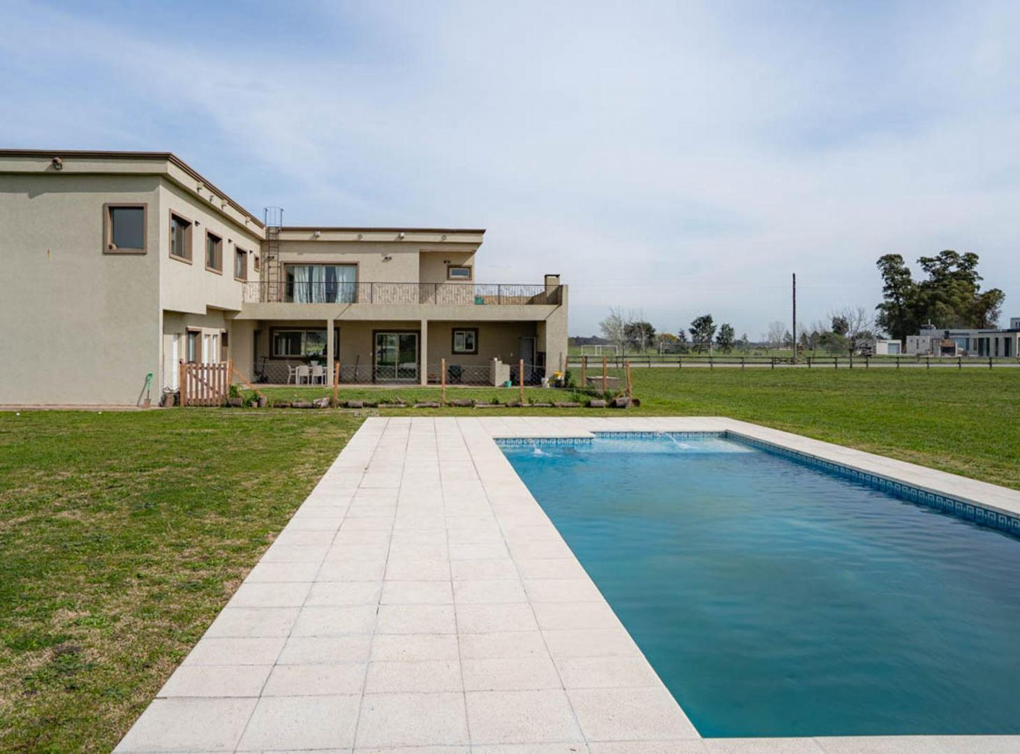 Foto de VENTA CASA 8 AMB CHACRAS DE LA TRINIDAD CAÑUELAS, imagen 1
