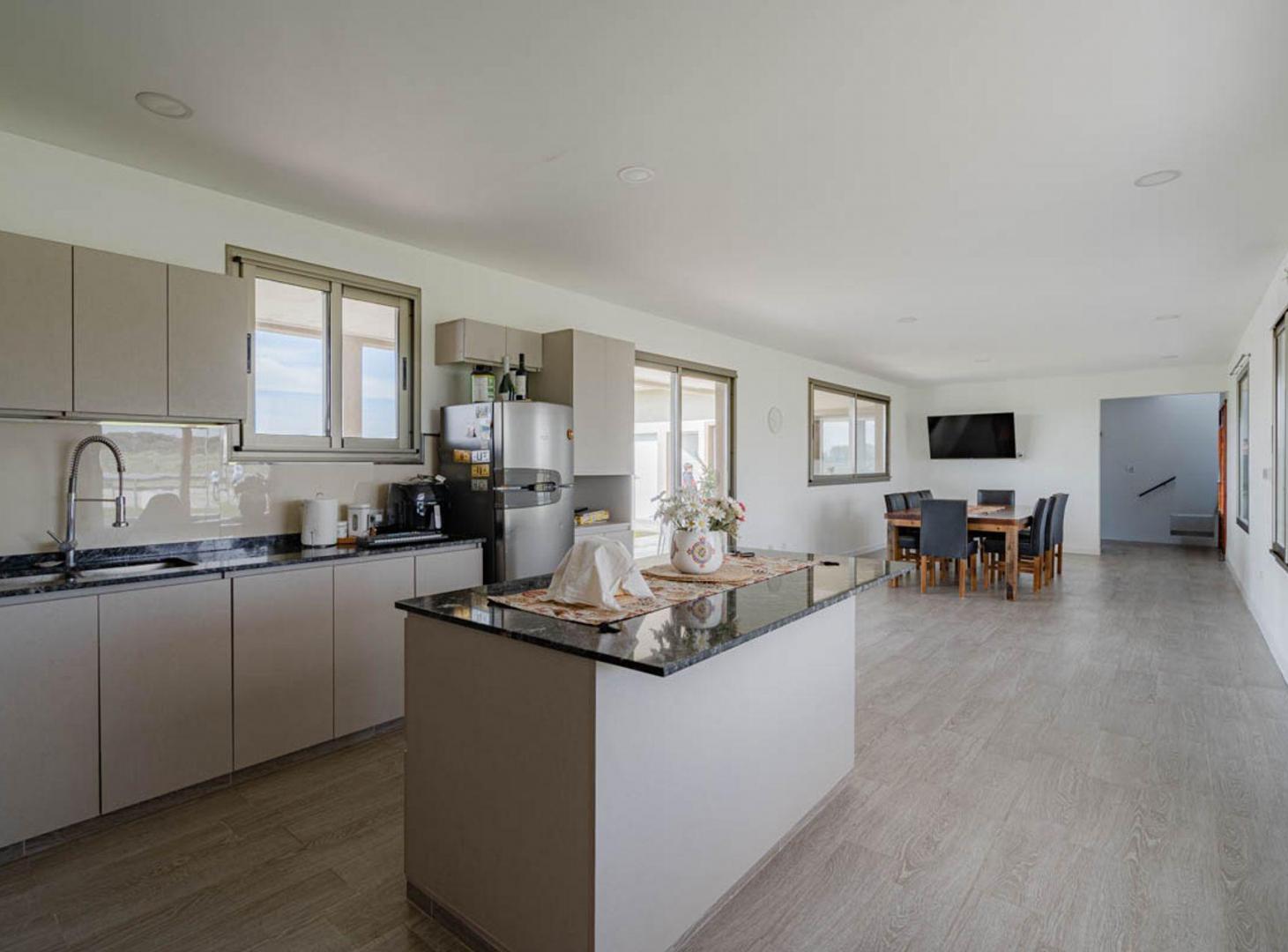 Foto de VENTA CASA 8 AMB CHACRAS DE LA TRINIDAD CAÑUELAS, imagen 4